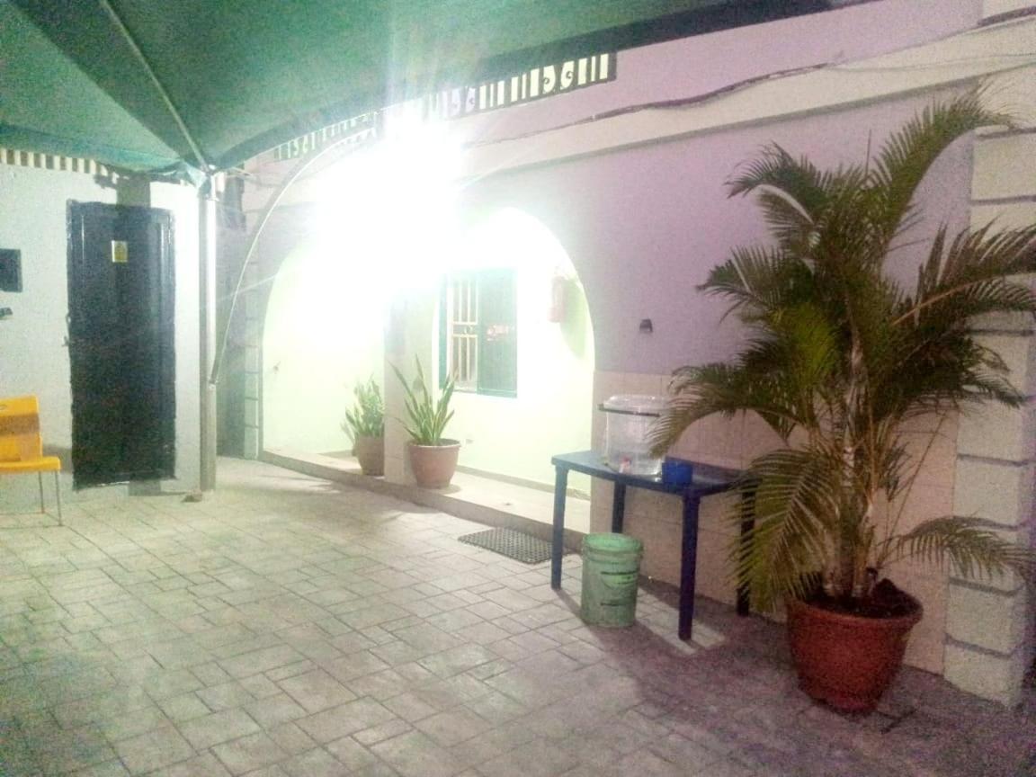 Staycation Suites And Apartment Λάγος Εξωτερικό φωτογραφία