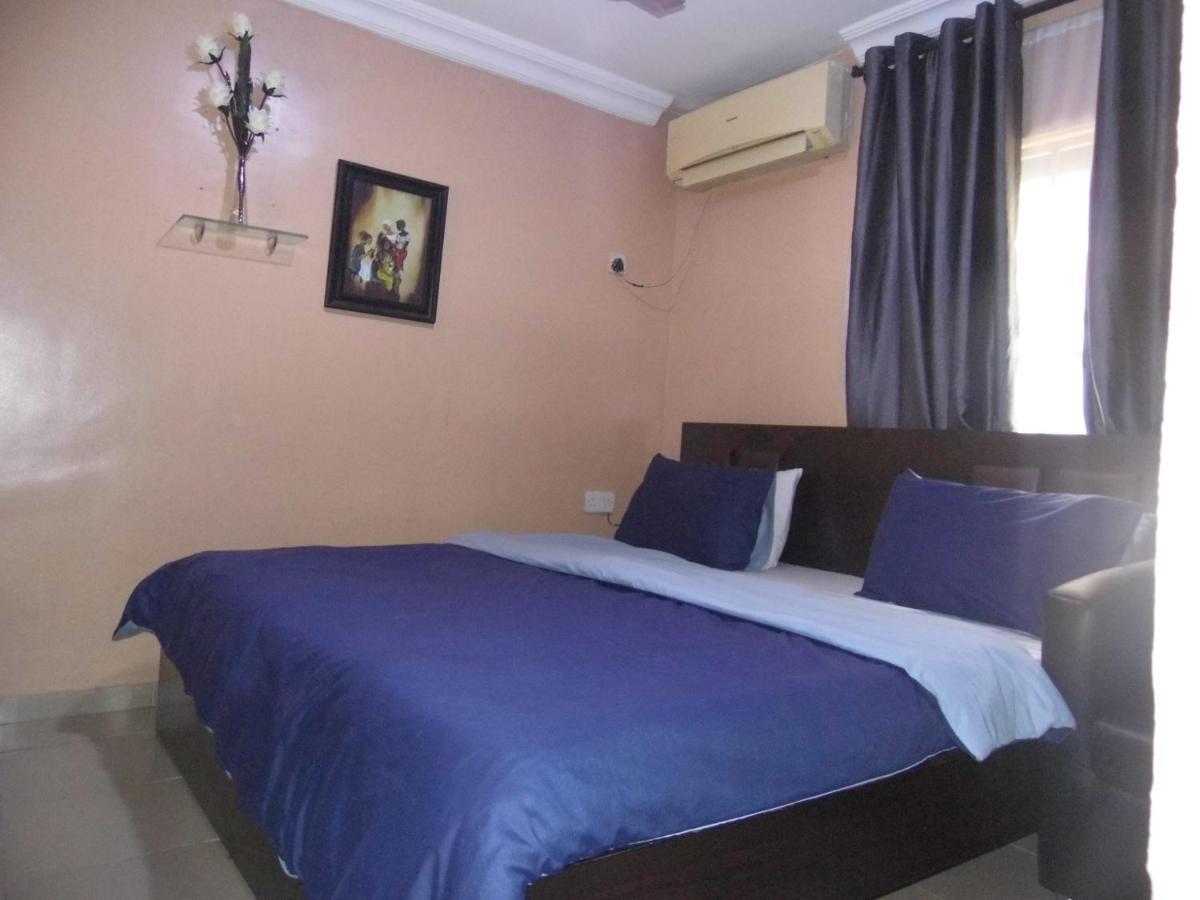 Staycation Suites And Apartment Λάγος Εξωτερικό φωτογραφία
