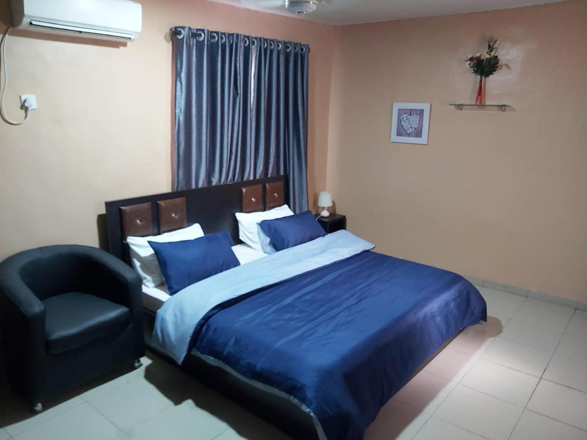 Staycation Suites And Apartment Λάγος Εξωτερικό φωτογραφία