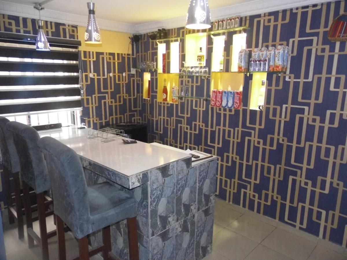 Staycation Suites And Apartment Λάγος Εξωτερικό φωτογραφία